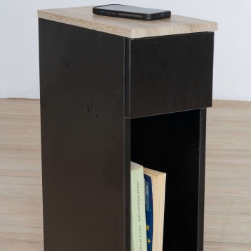 Mesita Slim Negra Detalle