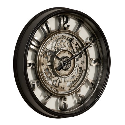 Reloj de pared redondo con marco negro y engranajes metálicos visibles en estilo industrial vintage