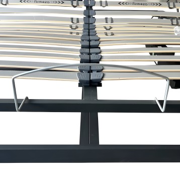Somier con estructura metálica negra y láminas de madera con soportes de goma vista frontal del mecanismo