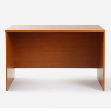 Consola de madera color nogal con estante inferior y tapa de mármol blanco