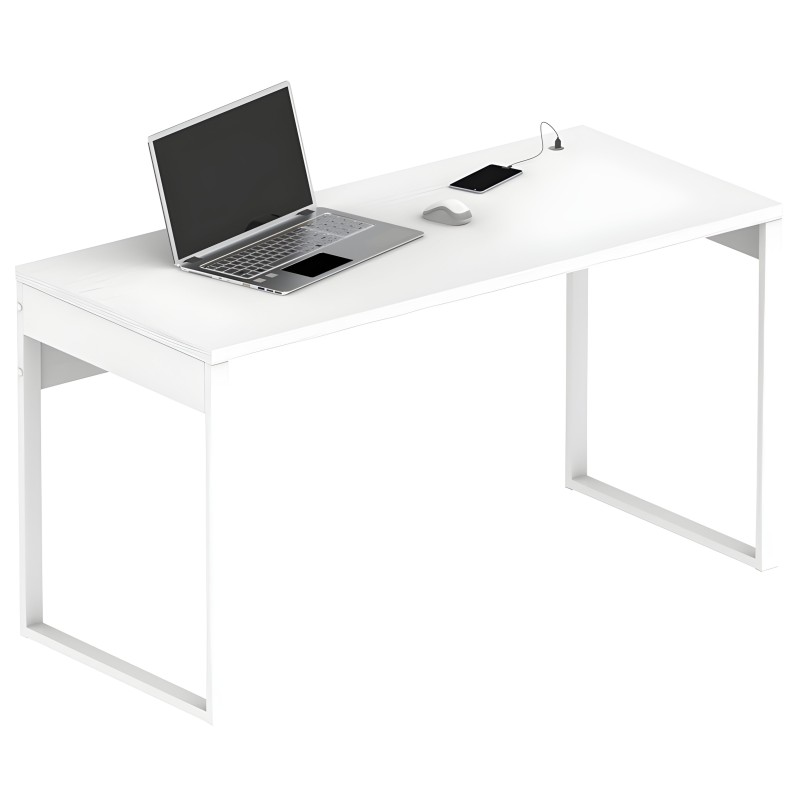 Escritorio blanco con tablero rectangular y estructura metálica vista con laptop y accesorios de oficina