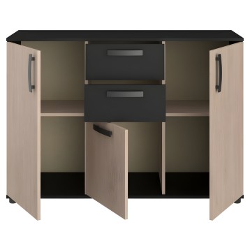 Mueble bajo con puertas de madera clara y encimera negra con dos cajones centrales grises vista frontal abierta