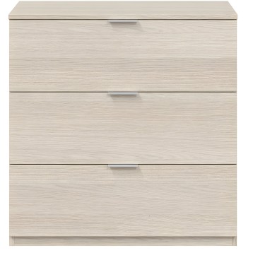Cómoda de madera clara con tres cajones y asas metálicas