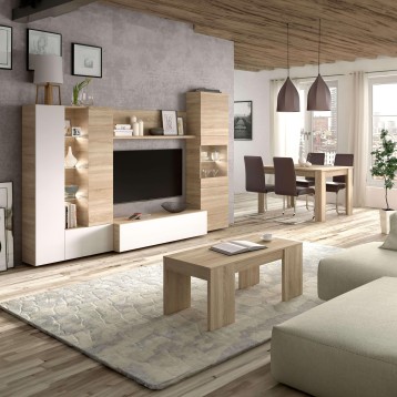 Salón moderno con mueble tv en madera clara y blanco con estantes abiertos y zona de almacenaje