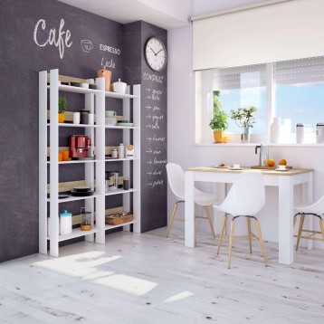 Estantería blanca de madera con múltiples compartimentos y detalles en madera natural en ambiente de cocina moderna
