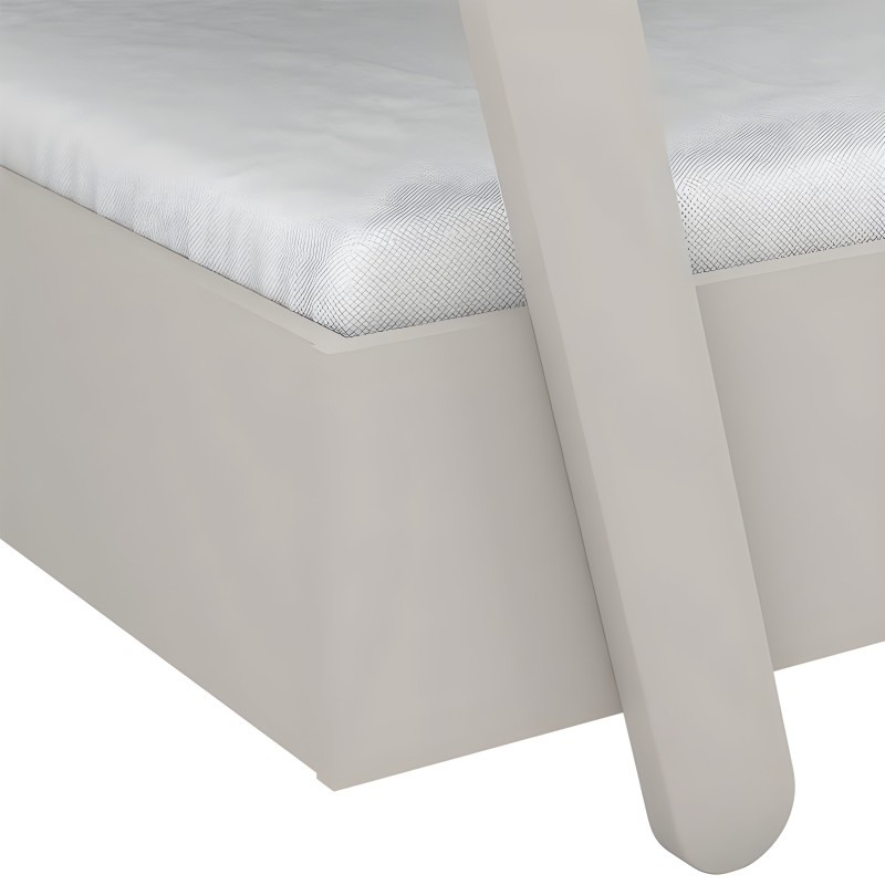 Cama de madera blanca con patas cilíndricas y colchón con tela estampada detalle de estructura
