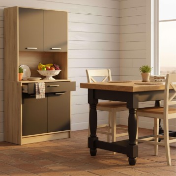 Alacena de cocina en madera natural con puertas superiores y almacenamiento inferior en ambiente de comedor