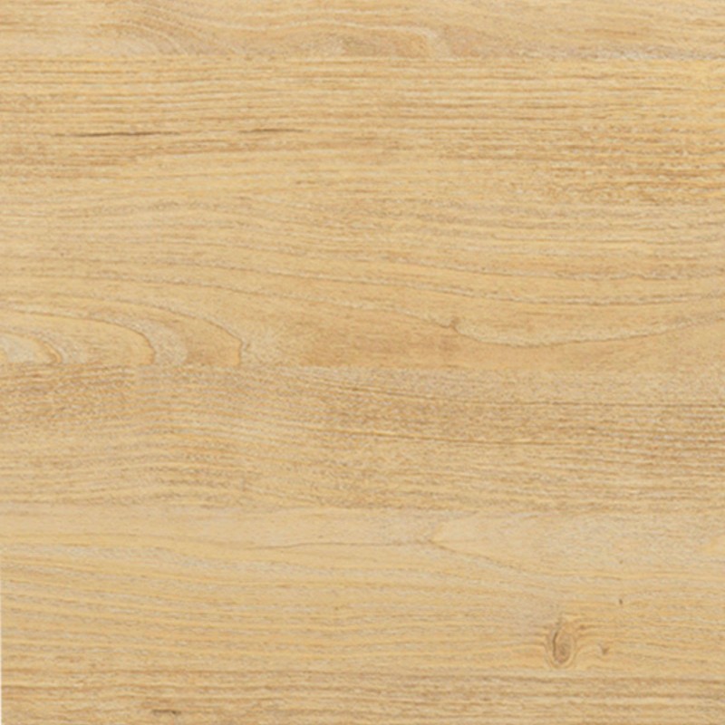 Superficie de madera clara con veta natural y textura de roble