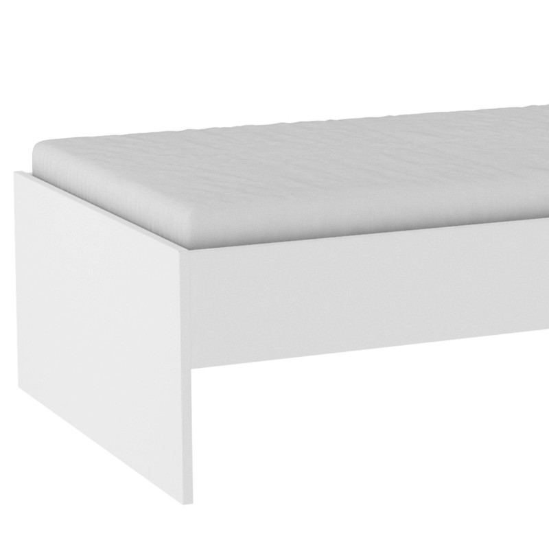 Cama blanca con estructura de madera y colchón tapizado gris claro en vista lateral