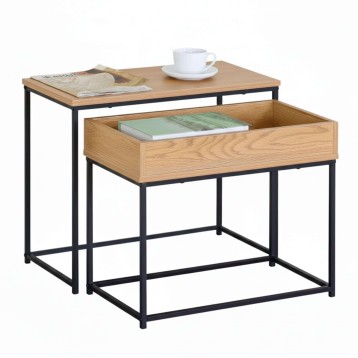 Juego de mesitas nido estilo industrial con estructura metálica negra y tableros de madera natural con cajón de almacenamiento