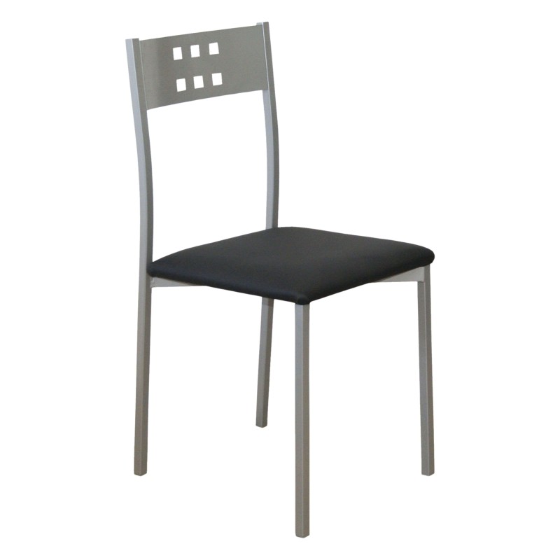 Silla de metal gris con respaldo perforado y asiento tapizado en negro