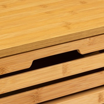 Detalle de somier de bambú con láminas horizontales y espacios de ventilación