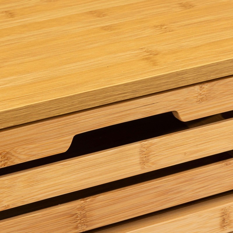 Detalle de somier de bambú con láminas horizontales y espacios de ventilación