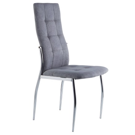 Silla de comedor tapizada en gris con respaldo acolchado y patas metálicas cromadas