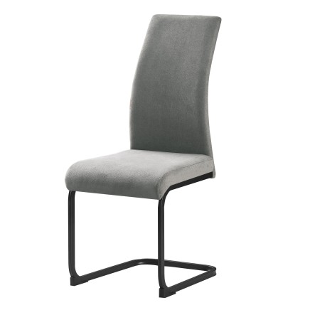 Silla de comedor con respaldo curvo tapizada en gris claro y base metálica negra
